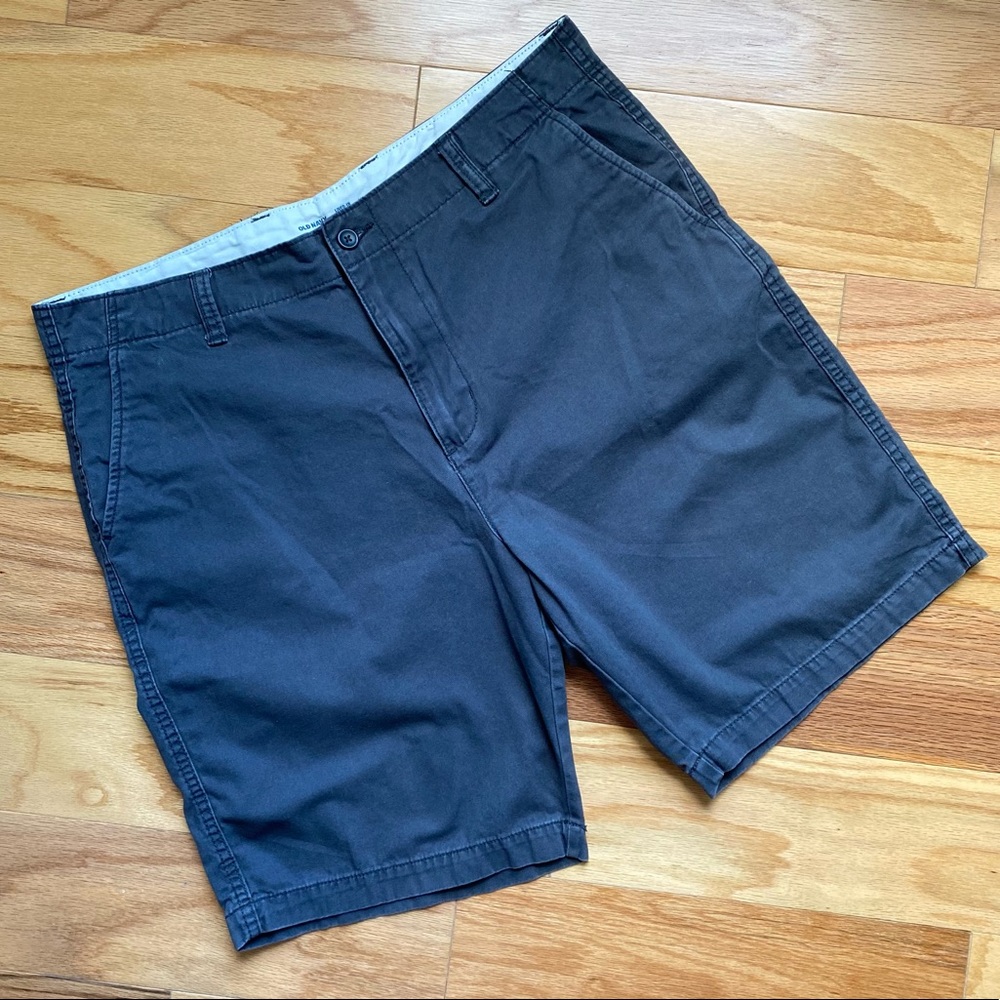 Old Navy Lived-In Straight Khaki Shorts - Mens